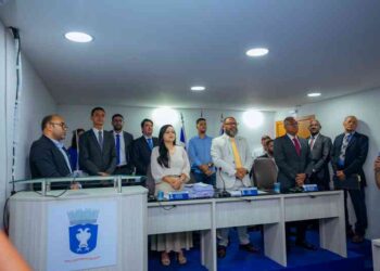 prefeita-debora-regis-participa-da-cerimonia-de-abertura-dos-trabalhos-legislativos-de-2025