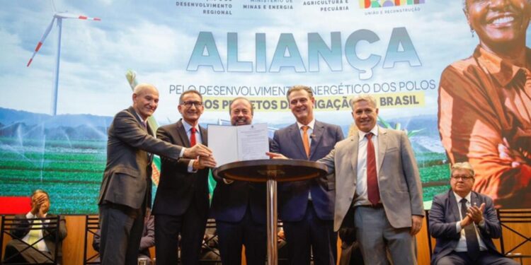 governo-federal-assina-acordo-para-garantir-energia-sustentavel-na-agricultura-irrigada