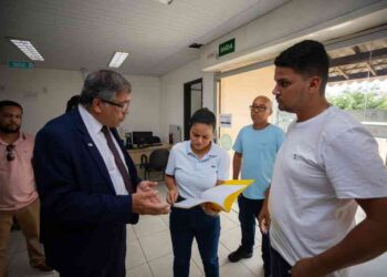 prefeita-visita-instalacoes-da-prefeitura-bairro-de-itinga-e-areia-branca