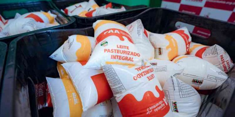prefeitura-distribui-leite-e-dignidade-as-familias-carentes