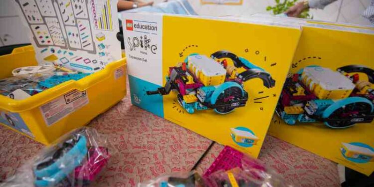 prefeitura-recebe-kits-de-robotica-em-lego-para-impulsionar-ensino-de-ciencias
