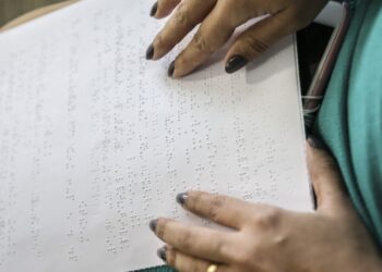 medicos-discutem-uso-de-ia-para-pessoas-com-deficiencia-visual