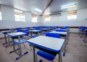 747-novos-itens-mobiliarios-sao-distribuidos-nas-escolas-nesta-quinta-feira-(13)