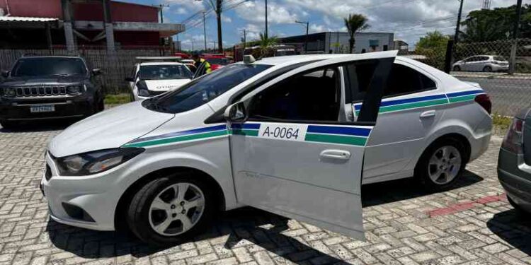 prefeitura-inicia-vistoria-de-taxis-em-lauro-de-freitas