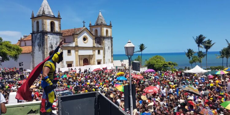 carnaval:-salvador,-recife-e-olinda-sao-os-destinos-preferidos-dos-nordestinos