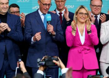 lula-cumprimenta-friedrich-merz-por-vitoria-de-seu-partido-na-alemanha