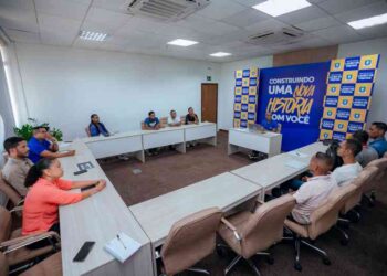 prefeitura-promove-dialogo-para-fortalecer-cultura-e-esporte-nas-escolas-da-rede-municipal