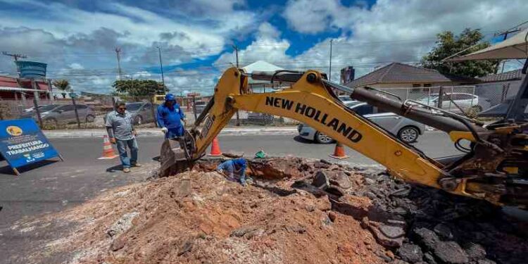 prefeitura-realiza-manutencao-no-sistema-de-drenagem-em-buraquinho