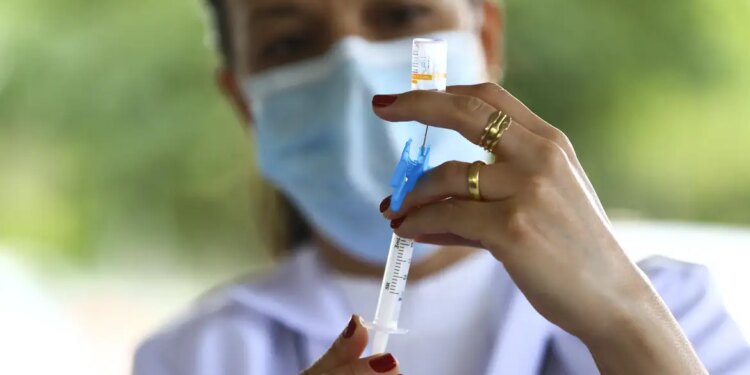 covid:-situacao-das-ufs-as-vesperas-do-carnaval;-ha-risco-de-transmissao-aumentar