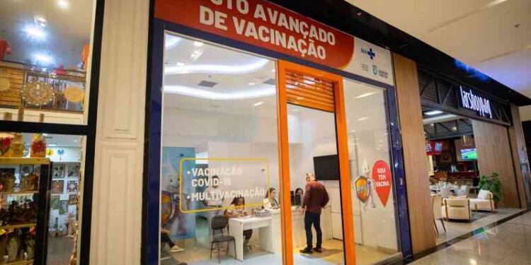 prefeitura-amplia-cobertura-vacinal-com-posto-avancado-no-parque-shopping-bahia
