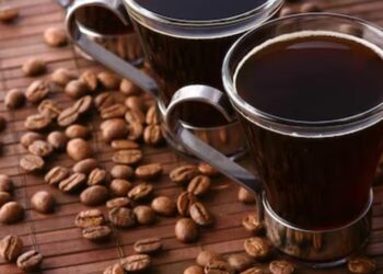 cafe-volta-a-cair-e-chega-a-r$-2.480,83