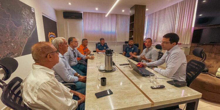 Reunião discute parcerias para transformar Lauro de Freitas em uma Cidade Inteligente