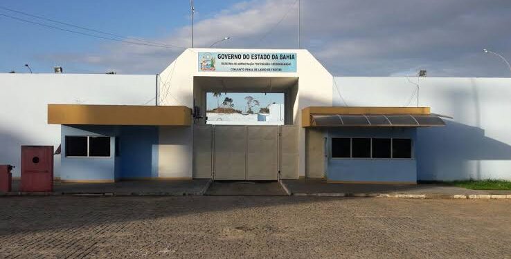 Polícia faz megaoperação em presídios de Salvador e Lauro de Freitas para barrar ação de facção criminosa