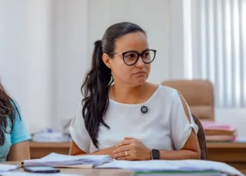 Débora Régis firma acordo para parcelar R$ 48 milhões em dívidas previdenciárias deixadas pela gestão anterior