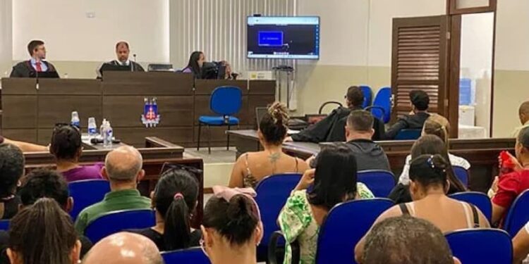 Júri condena acusado de matar ex-namorada há 22 anos na Bahia