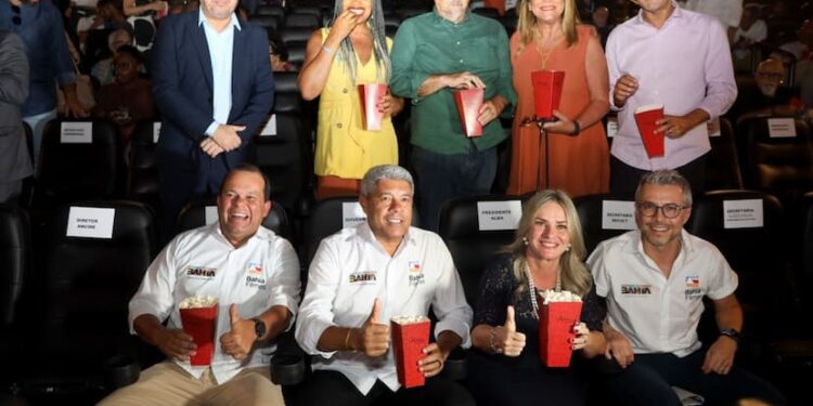 Jerônimo Rodrigues sanciona lei que cria a Bahia Filmes, primeira empresa estadual de audiovisual do Brasil