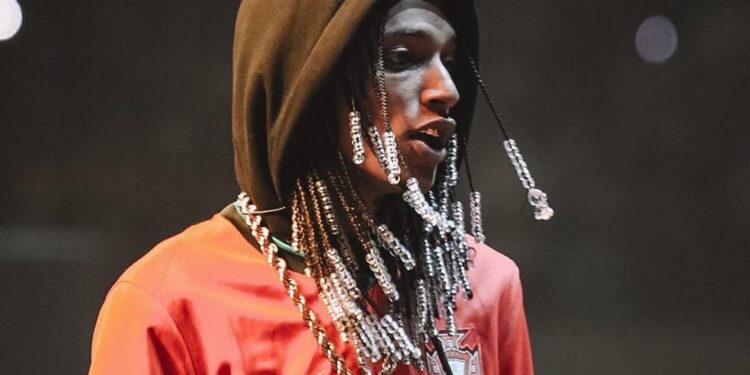 Lei que proíbe contratação de artistas que fazem apologia ao crime já existe em Salvador