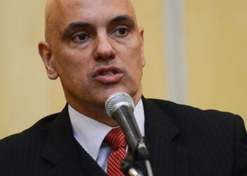 moraes-diz-que-braga-netto-tem-acesso-a-provas-e-nega-mais-prazo