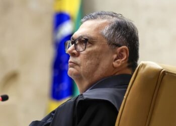dino-descarta-razoes-que-o-impecam-de-julgar-denuncia-contra-bolsonaro