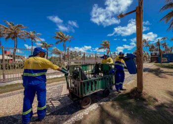 acoes-de-limpeza-urbana-ocorrem-de-forma-rotineira-no-municipio