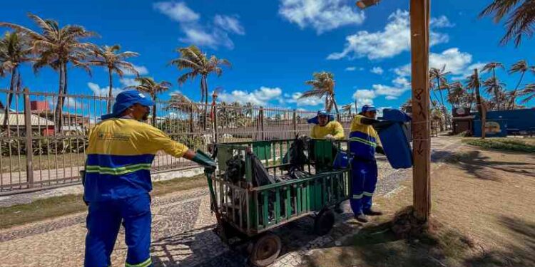 acoes-de-limpeza-urbana-ocorrem-de-forma-rotineira-no-municipio