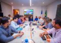 prefeita-debora-se-reune-com-embasa-e-cobra-celeridade-em-obras-de-lauro-de-freitas 