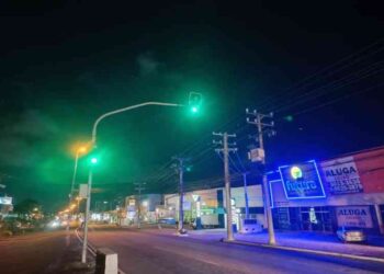 prefeitura-investiga-ato-de-vandalismo-em-semaforos-da-estrada-do-coco