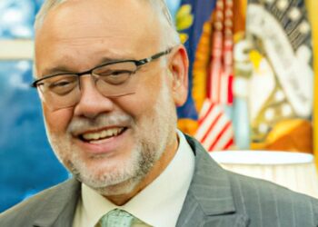 eua-declara-embaixador-da-africa-do-sul-persona-non-grata