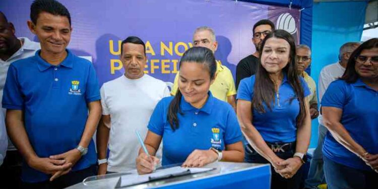 avenida-doutor-gerino-de-souza-filho-comeca-a-receber-banho-de-luz,-apos-ordem-de-servico