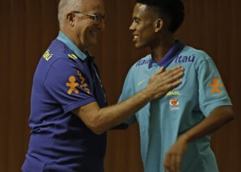 selecao-se-apresenta-em-brasilia-para-jogo-das-eliminatorias-na-quinta