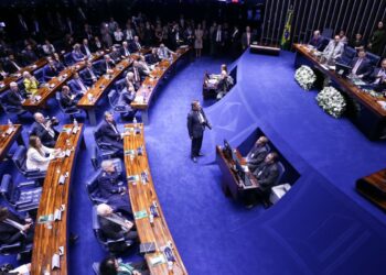 em-meio-ao-pl-da-anistia,-senado-homenageia-redemocratizacao-do-brasil