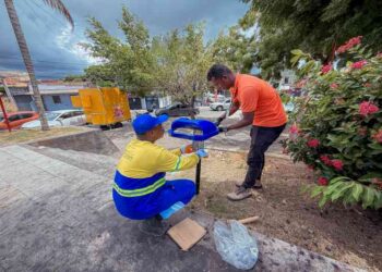 pracas-publicas-recebem-novas-lixeiras