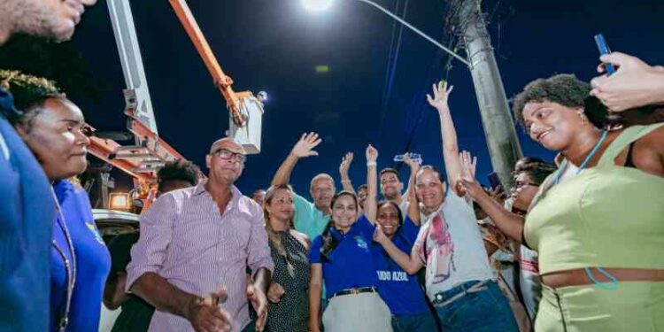 programa-banho-de-luz-embeleza-a-av.-luiz-tarquinio-e-oferece-mais-seguranca-a-populacao