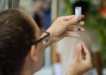 df-inicia-vacinacao-contra-a-gripe-nesta-terca-feira