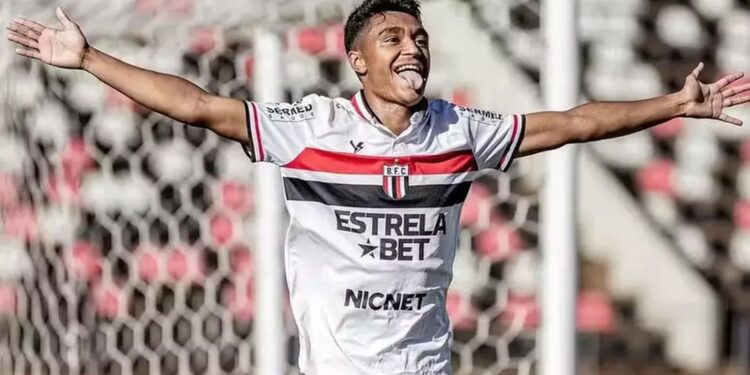 jogador-do-bragantino-que-sofreu-grave-acidente-deixa-uti