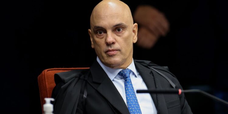 moraes-vota-para-que-bolsonaro-seja-reu-por-tentativa-de-golpe