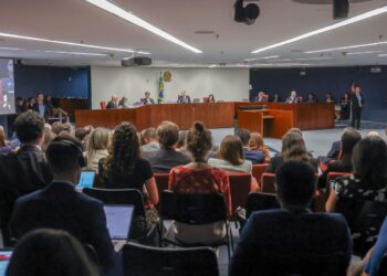 “satisfatoria”,-diz-moraes-sobre-denuncia-contra-bolsonaro-e-aliados