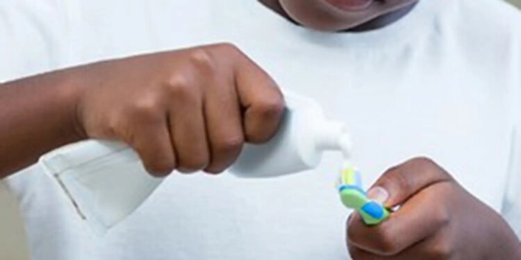 anvisa-suspende-creme-dental-da-colgate-apos-relatos-de-reacoes