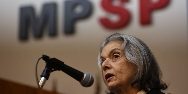 brasil-vive-guerra-contra-as-mulheres,-diz-ministra-sobre-violencia