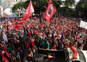 cidades-brasileiras-tem-atos-contra-anistia-a-golpistas-neste-domingo