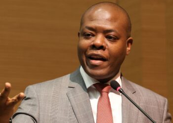 carmen-lucia-da-15-dias-para-silvio-almeida-explicar-acusacao-a-me-too