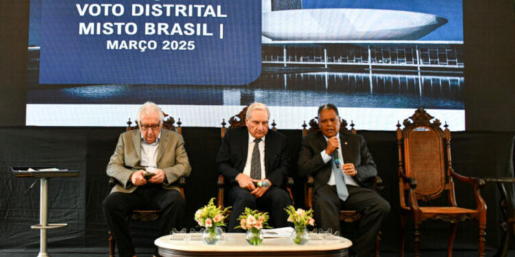 voto-distrital-misto:-entidade-ligada-a-associacoes-comerciais-defende-sistema-eleitoral