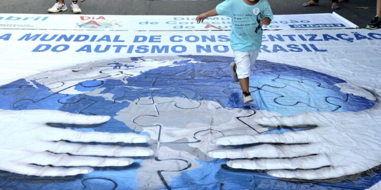 deteccao-precoce-do-autismo-ajuda-na-alfabetizacao-e-inclusao-escolar