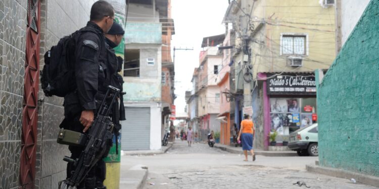 castro-diz-que-stf-retirou-barreiras-em-decisao-da-adpf-das-favelas
