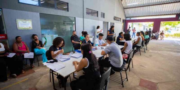 programa-portas-abertas-oferta-mais-de-500-vagas-de-emprego-e-acao-e-aprovada-por-candidatos