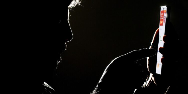 educacao-digital-protege-de-maleficios-do-uso-excessivo-de-telas