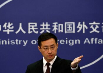 “china-lutara-ate-o-fim”,-diz-porta-voz-sobre-guerra-comercial