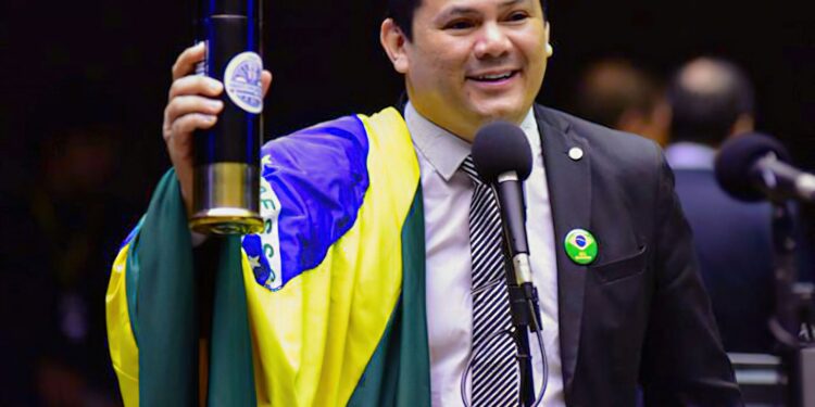 agu-pede-investigacao-de-deputado-por-declaracoes-contra-lula