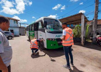 prefeitura-inicia-a-vistoria-de-veiculos-do-transporte-complementar