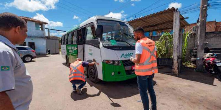 prefeitura-inicia-a-vistoria-de-veiculos-do-transporte-complementar